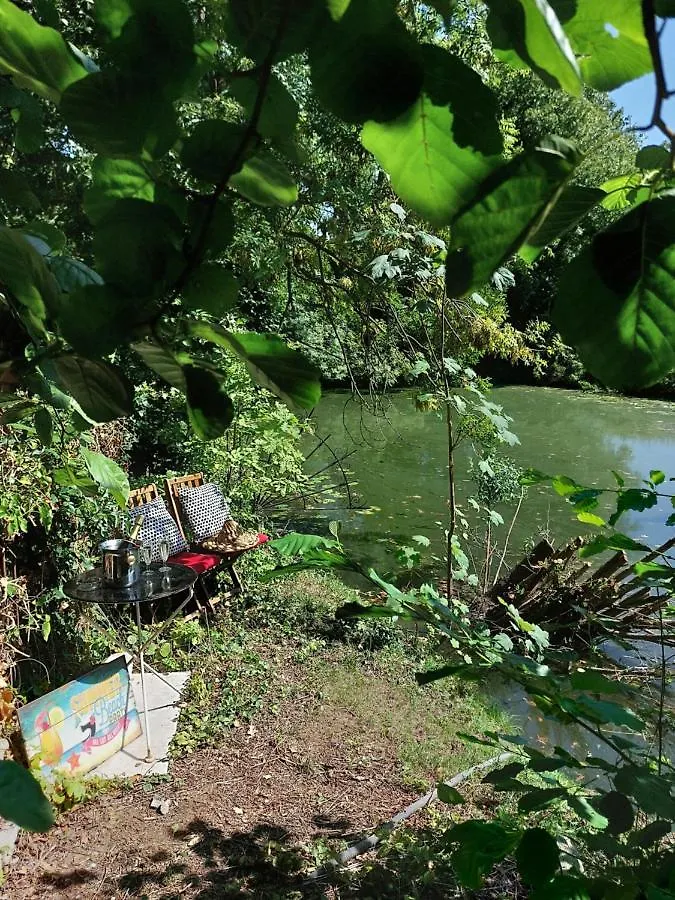 Chalet Fleuve Avec Parking-Barbecue Yerres 0*,  France